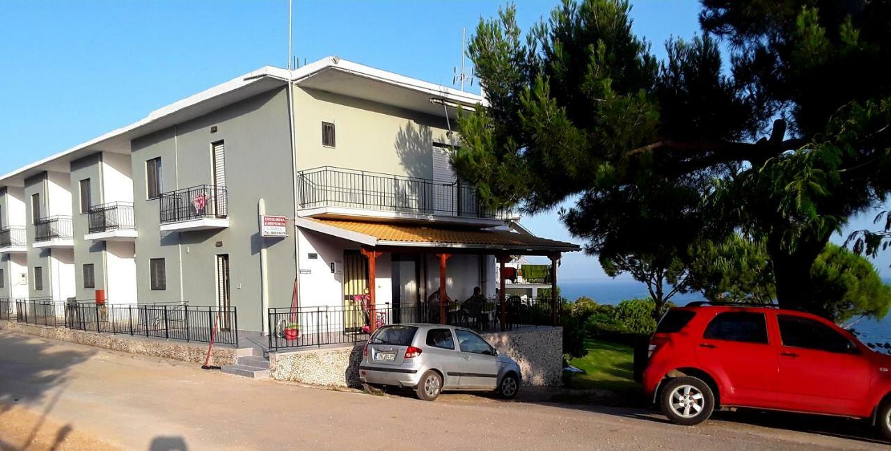 Athanasios Tsoumas Apartments Kastrosikia Eksteriør billede